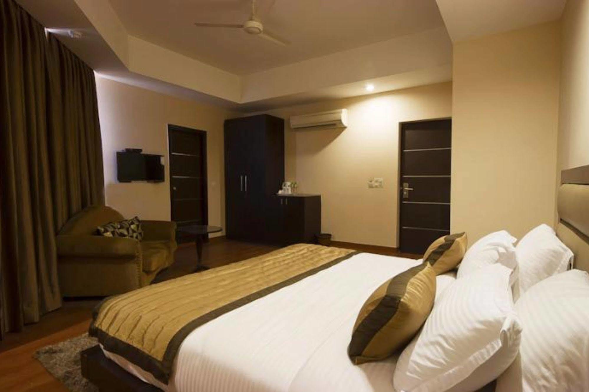 Aura @airport Hotel New Delhi